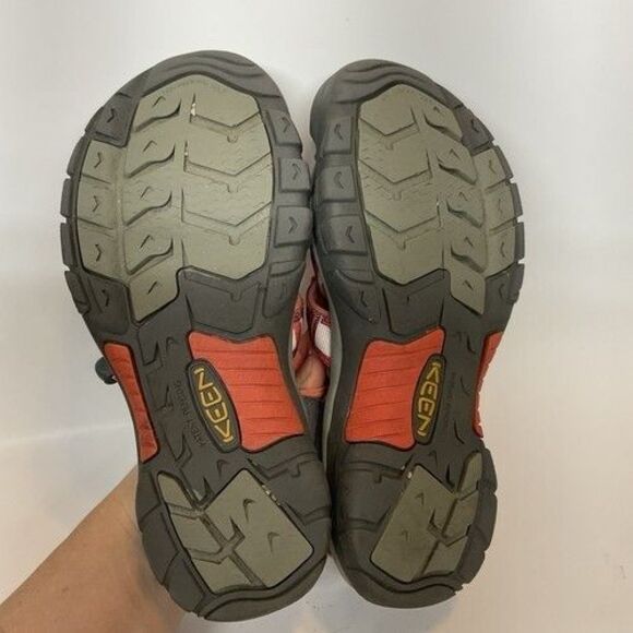 Keen Newport H2 Red Hiking Waterproof Slingback Sandal Women Size 9 - Picture 3 of 11